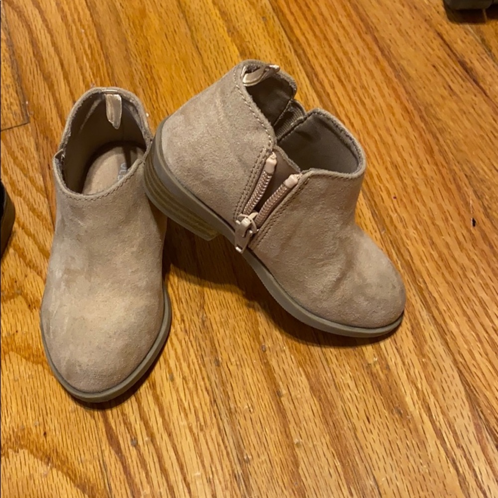 Old Navy Toddler Booties